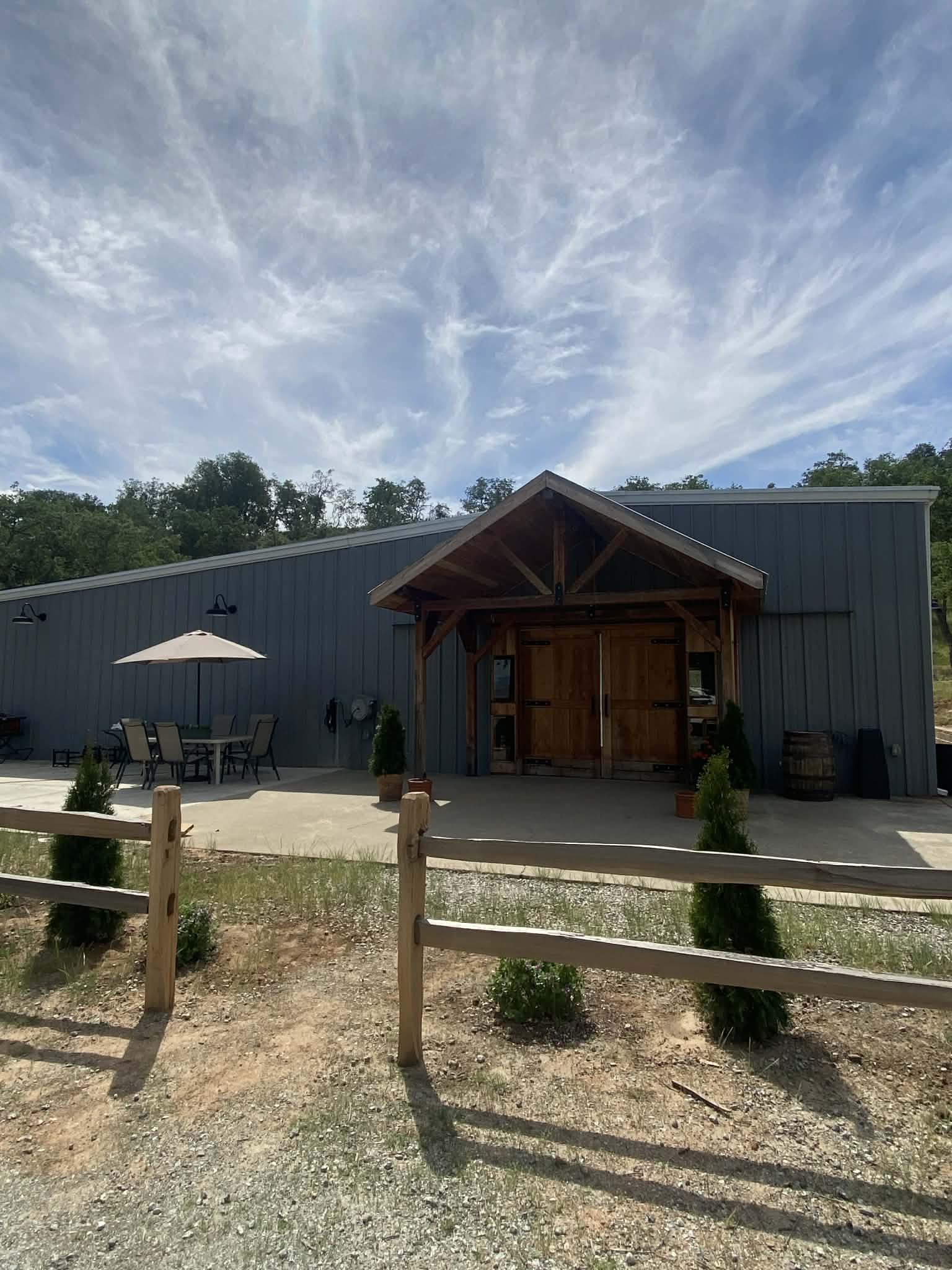 Weekend wine tasting Hollister